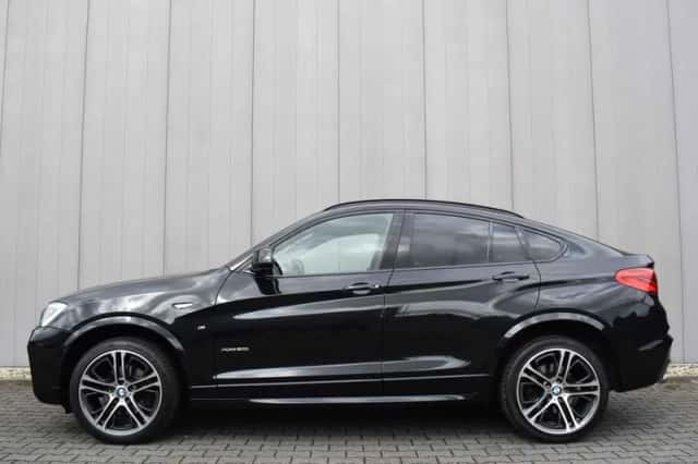 BMW X4 (2015) thumbnail 3
