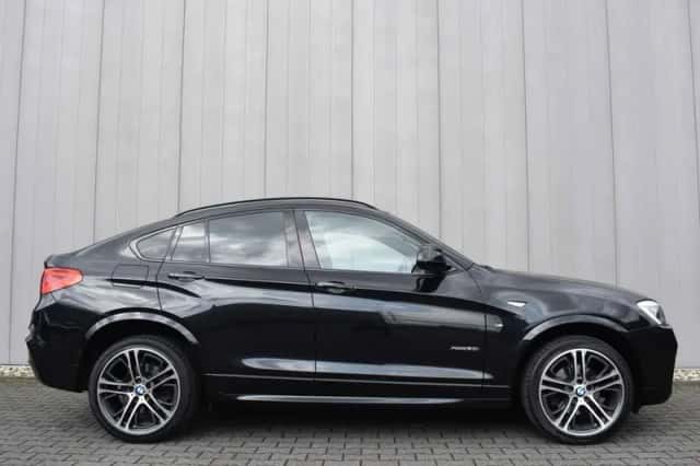 BMW X4 (2015) thumbnail 4