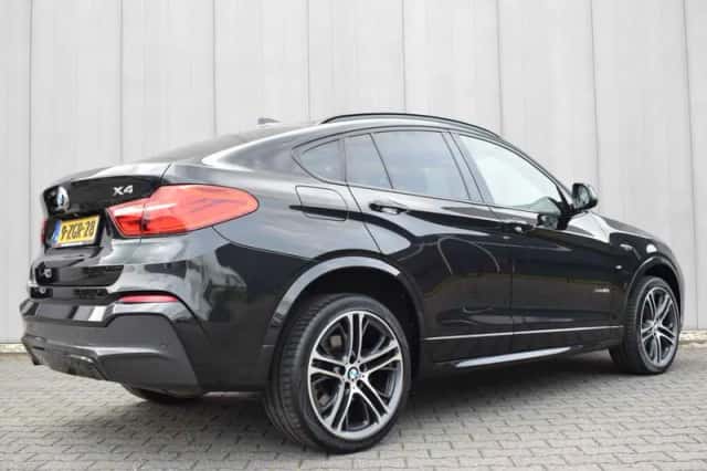 BMW X4 (2015) thumbnail 5