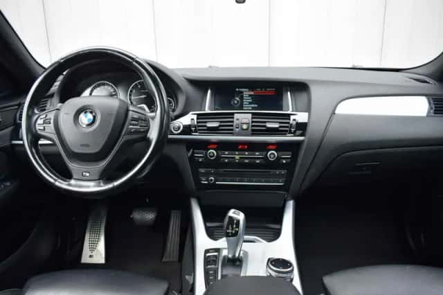 BMW X4 (2015) thumbnail 6