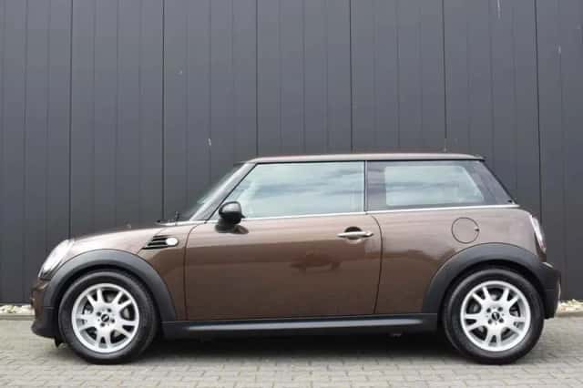 MINI One (2010) thumbnail 3