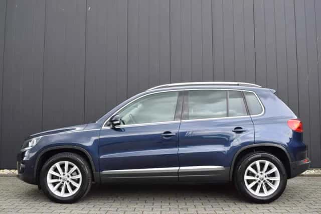 Volkswagen Tiguan (2016) thumbnail 3