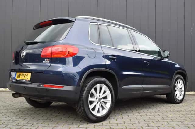 Volkswagen Tiguan (2016) thumbnail 5