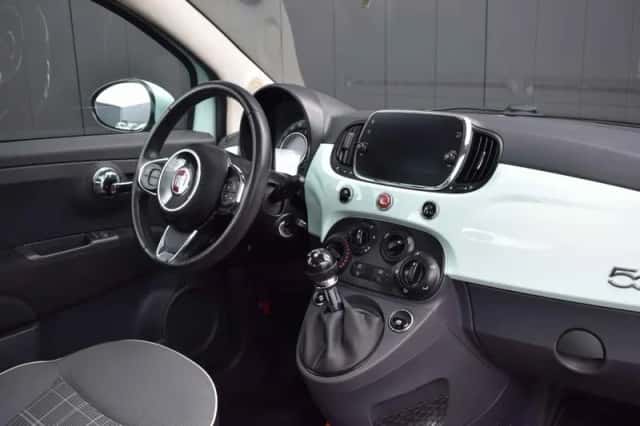 Fiat 500 (2017) thumbnail 2