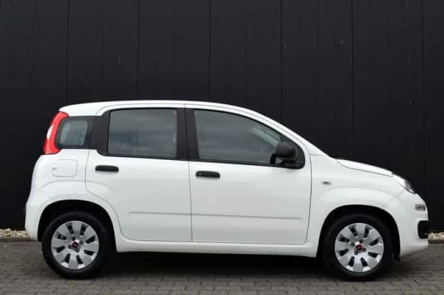 Fiat Panda (2015) thumbnail 4