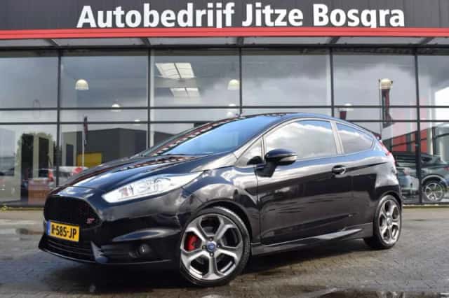 Ford Fiesta (2016) thumbnail 1