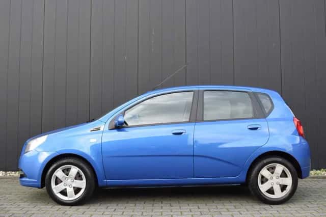 Chevrolet Aveo (2009) thumbnail 3