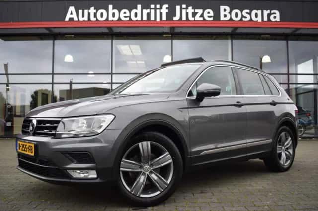 Volkswagen Tiguan (2016) thumbnail 1