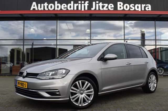 Volkswagen Golf (2017) thumbnail 1