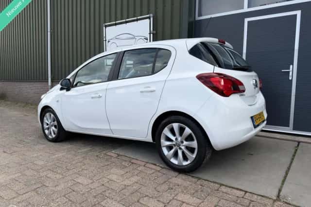 Opel Corsa (2017) thumbnail 2