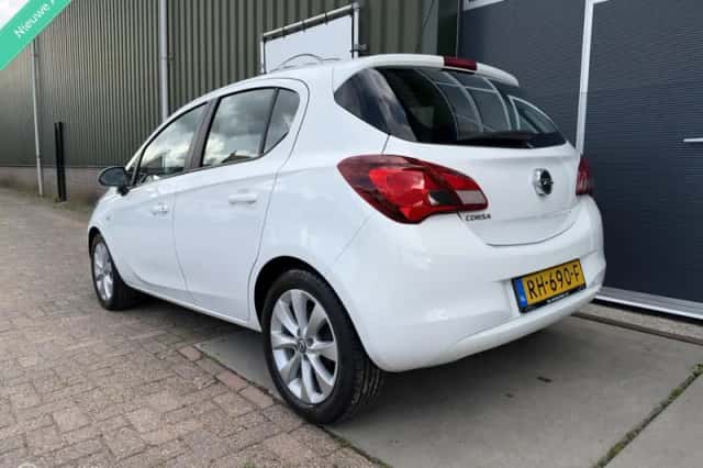 Opel Corsa (2017) thumbnail 4