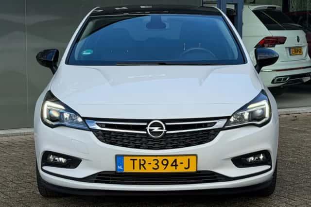 Opel Astra (2018) thumbnail 4