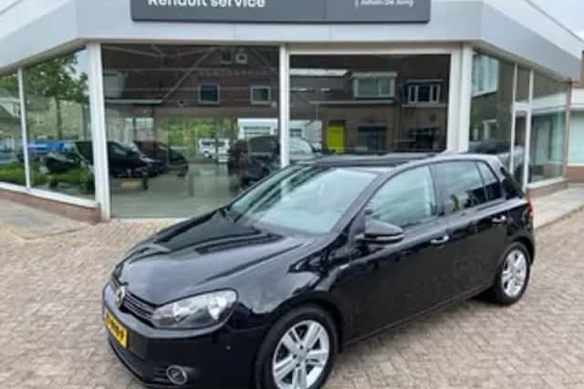 Volkswagen Golf (2012) thumbnail 1
