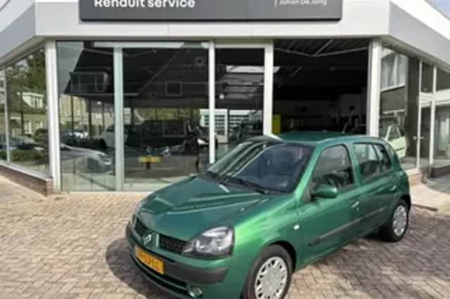 Renault Clio (2003) thumbnail 1
