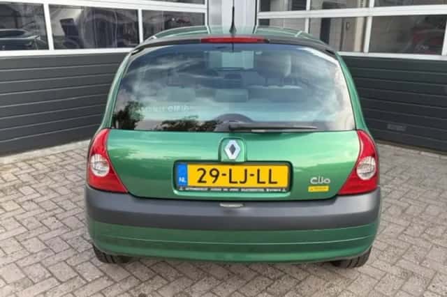Renault Clio (2003) thumbnail 5