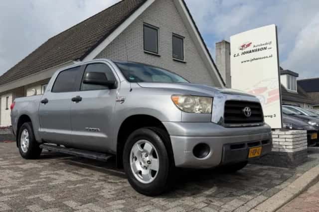 Toyota Tundra (2009) thumbnail 1