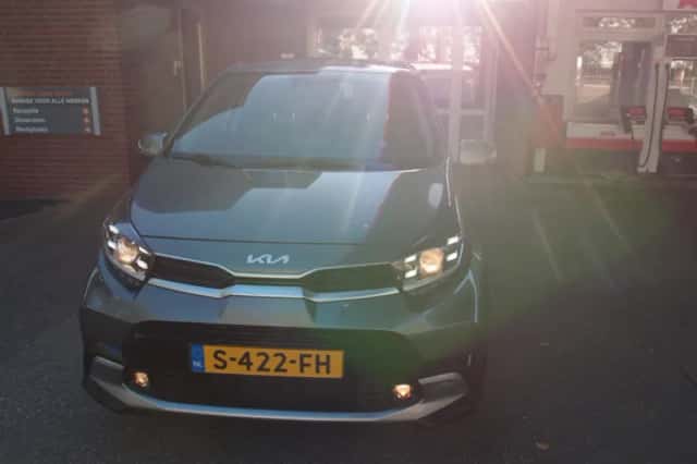 Kia Picanto (2023) thumbnail 2