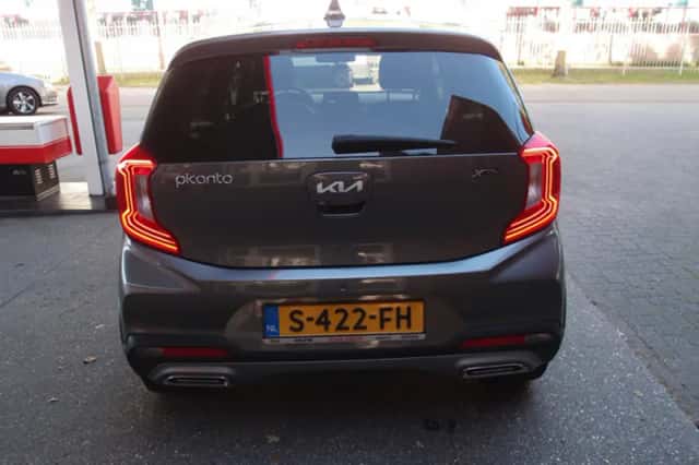 Kia Picanto (2023) thumbnail 5