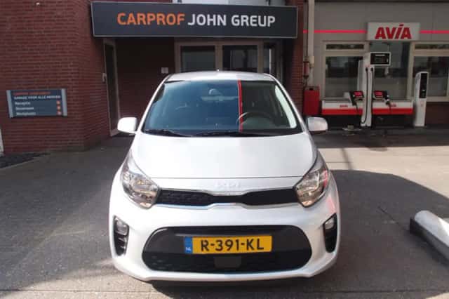 Kia Picanto (2022) thumbnail 1