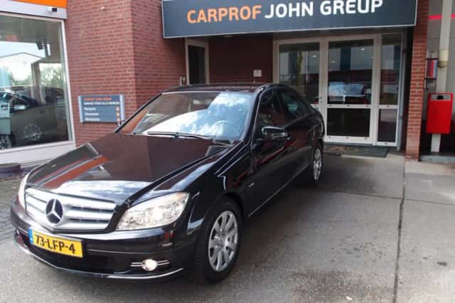 Mercedes-Benz C-Klasse (2010) thumbnail 2