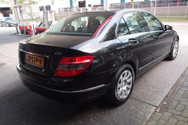 Mercedes-Benz C-Klasse (2010) thumbnail 4
