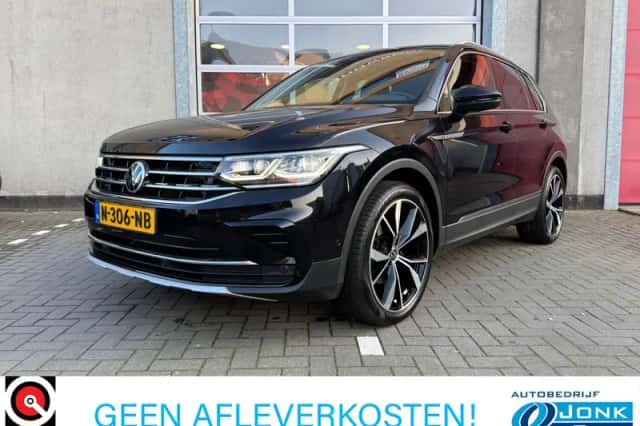 Volkswagen Tiguan (2021) thumbnail 1