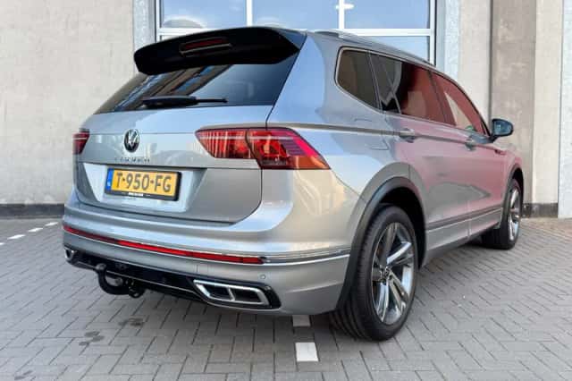 Volkswagen Tiguan All-Space (2023) thumbnail 2