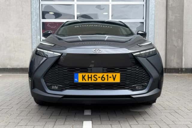 Toyota C-HR (2026) thumbnail 4