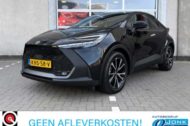 Toyota C-HR (2026) thumbnail 1