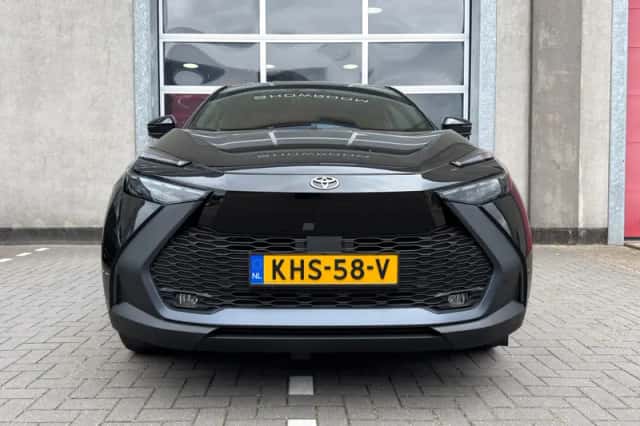 Toyota C-HR (2026) thumbnail 4