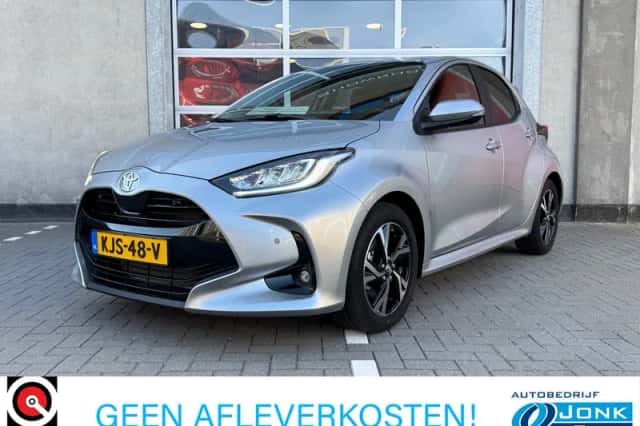 Toyota Yaris (2025) thumbnail 1