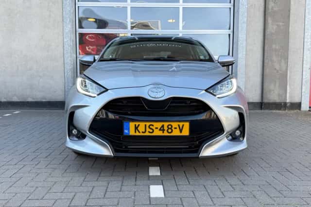 Toyota Yaris (2025) thumbnail 4