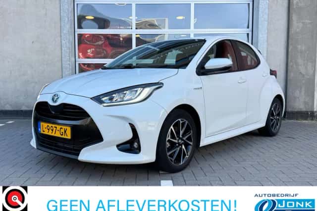 Toyota Yaris (2021) thumbnail 1