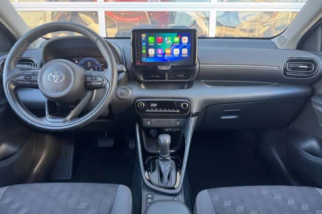 Toyota Yaris (2025) thumbnail 3