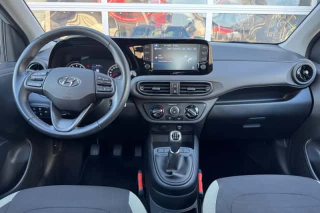 Hyundai i10 (2021) thumbnail 3