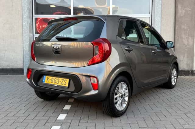 Kia Picanto (2021) thumbnail 2