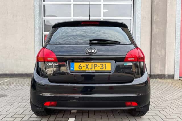 Kia Venga (2014) thumbnail 5