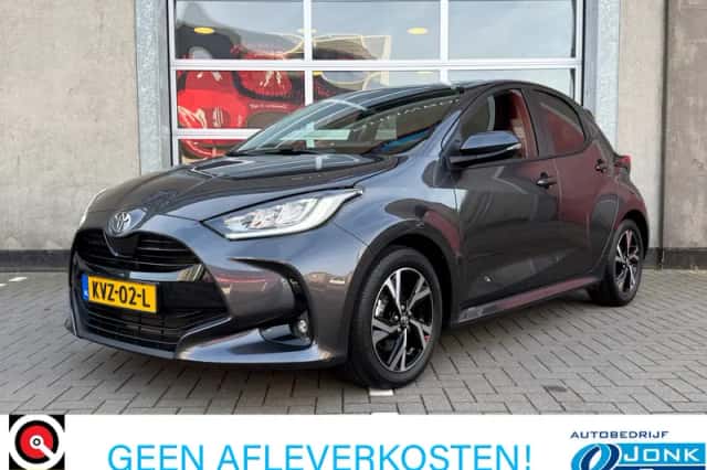 Toyota Yaris (2025) thumbnail 1