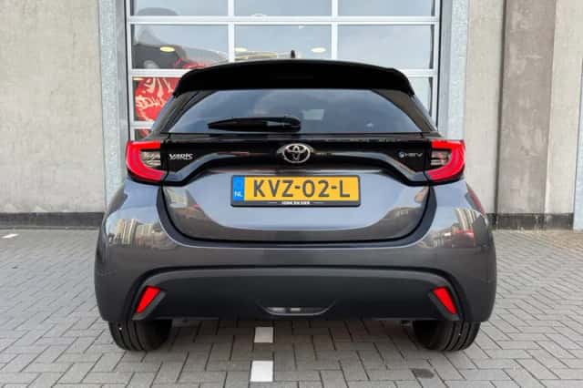 Toyota Yaris (2025) thumbnail 5