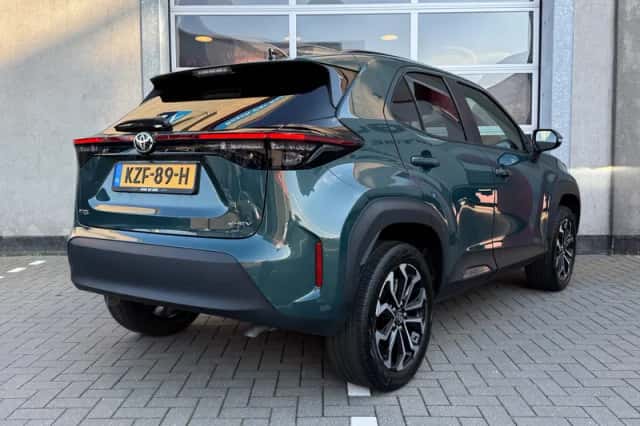 Toyota Yaris Cross (2025) thumbnail 2