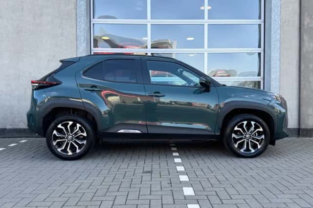 Toyota Yaris Cross (2025) thumbnail 2