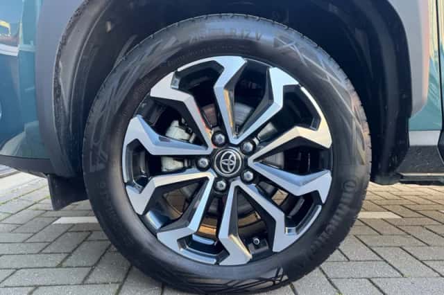 Toyota Yaris Cross (2025) thumbnail 4