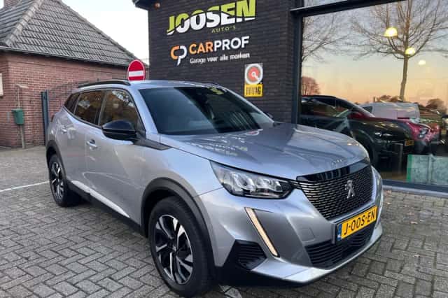 Peugeot 2008 (2023) thumbnail 1