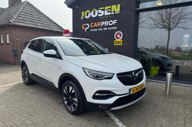 Opel Grandland (2021) thumbnail 1