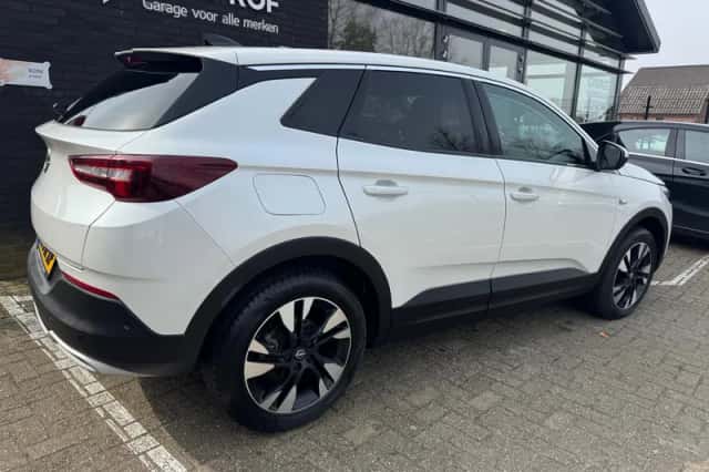 Opel Grandland (2021) thumbnail 4