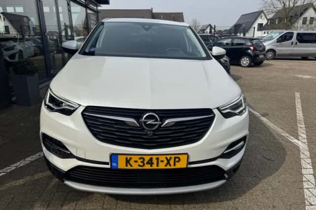 Opel Grandland (2021) thumbnail 5
