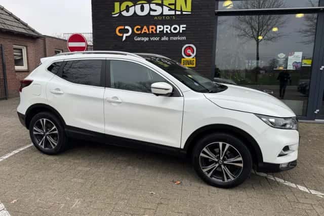 Nissan Qashqai (2021) thumbnail 2