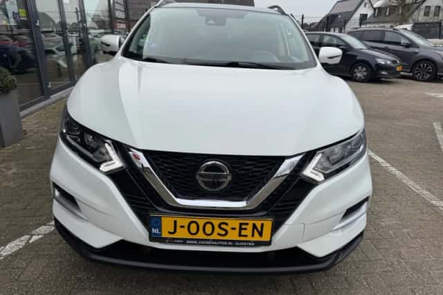 Nissan Qashqai (2021) thumbnail 5