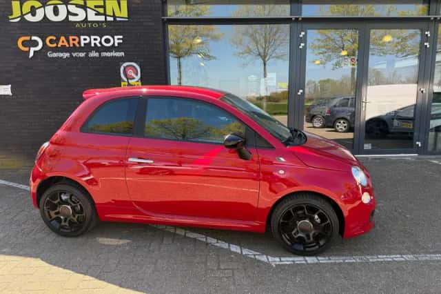 Fiat 500 (2015) thumbnail 2
