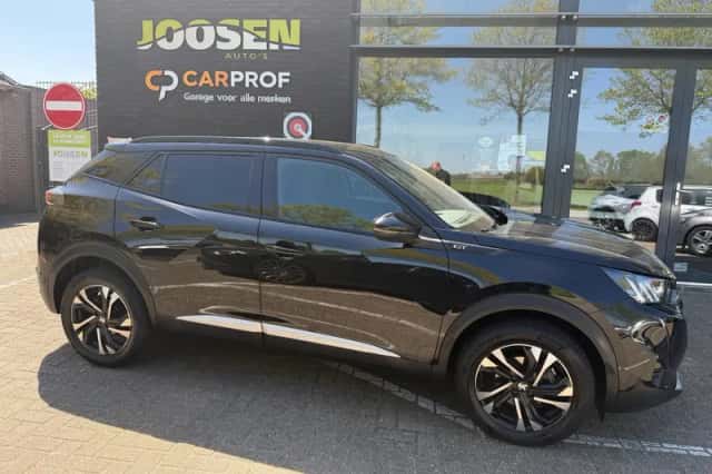 Peugeot 2008 (2022) thumbnail 2